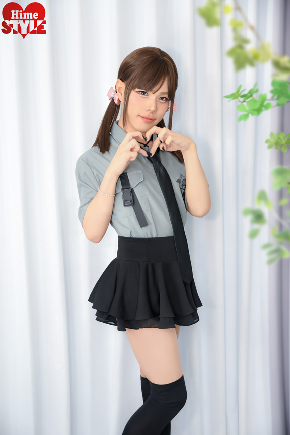 18歳155cmのミニマム美少女は首を絞められて感じちゃうドMオトコの娘でした。冬馬せりかAV Debut 004